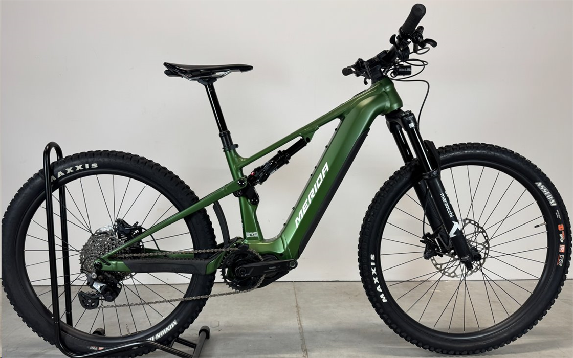 eONE-SIXTY 675 Silk Fog Green(White) Short - BAZAR